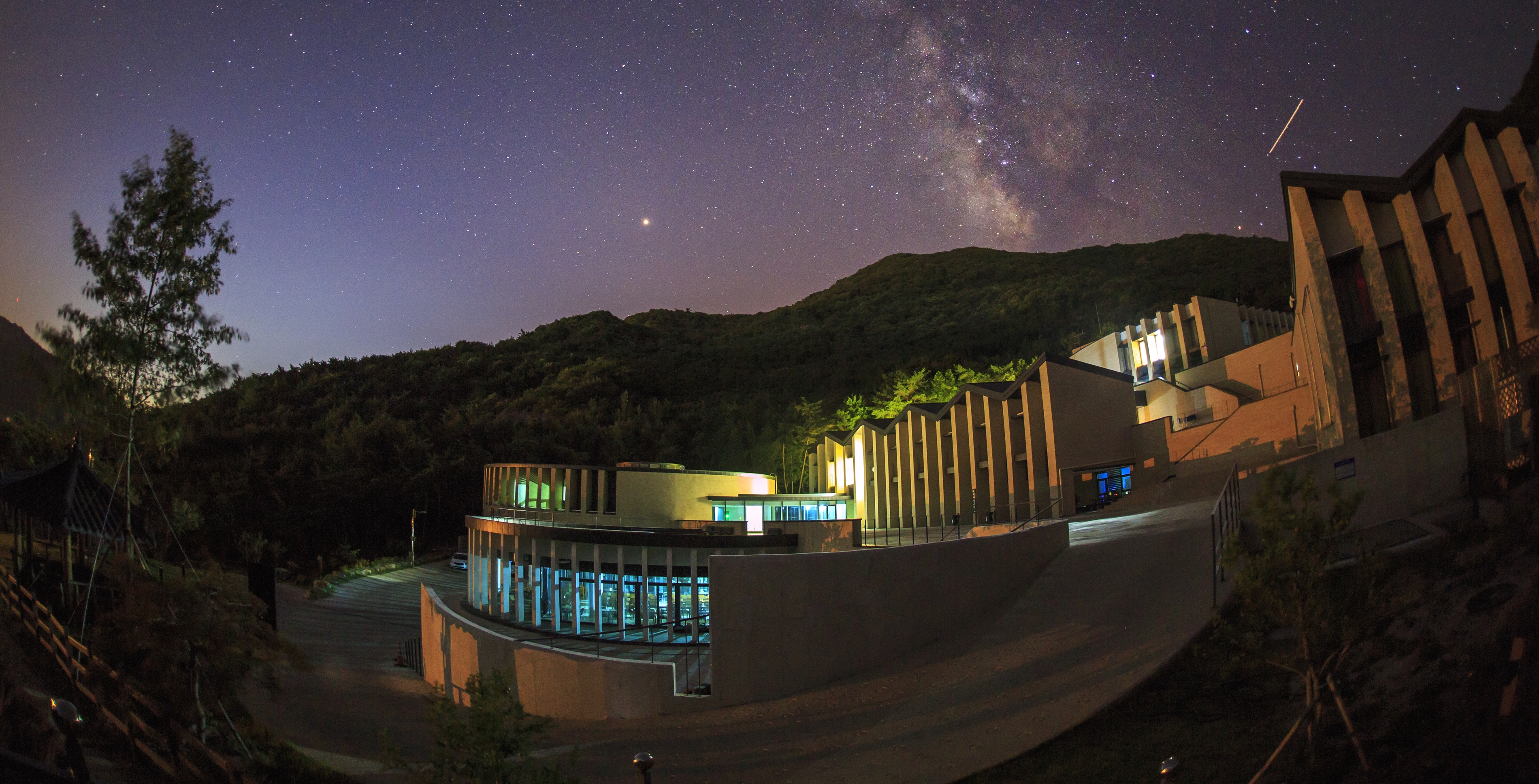 International Retreat Center & Won-Buddhism Yeongsan Holy Site